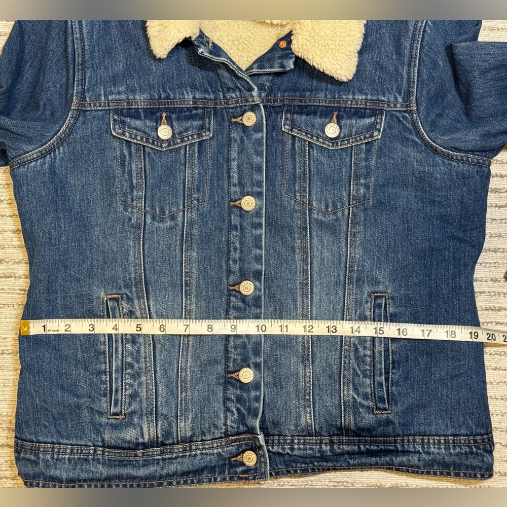 Old Navy Sherpa Lined Denim Jacket Button Front Womens Size Large - Picture 7 of 7
